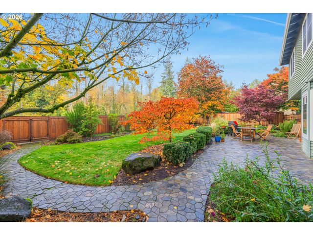 1905 ARENA Ct, West Linn, OR 97068