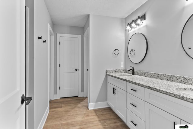 1940 Flagstone Road, Lincoln, NE 68521