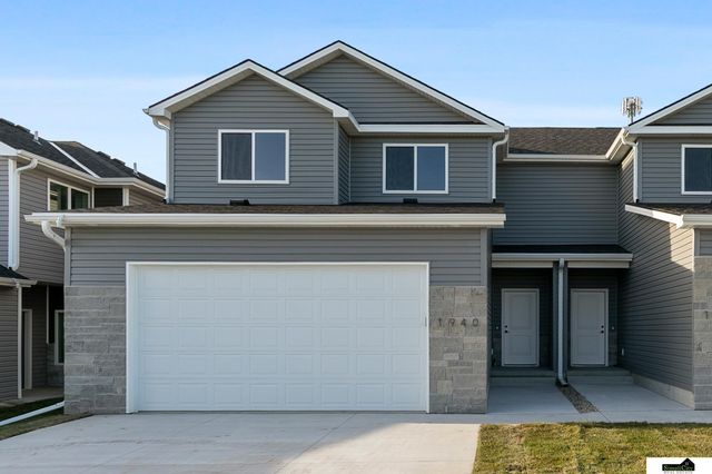 1940 Flagstone Road, Lincoln, NE 68521