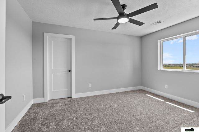 1940 Flagstone Road, Lincoln, NE 68521