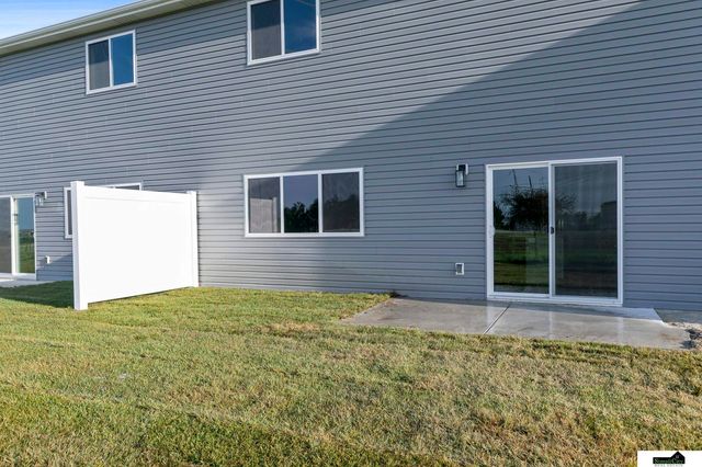 1940 Flagstone Road, Lincoln, NE 68521