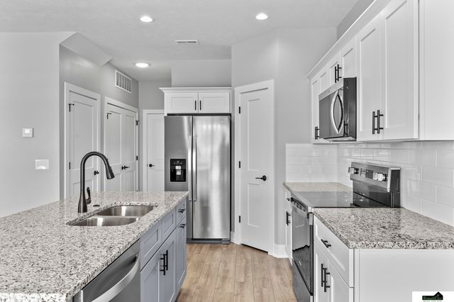 1940 Flagstone Road, Lincoln, NE 68521