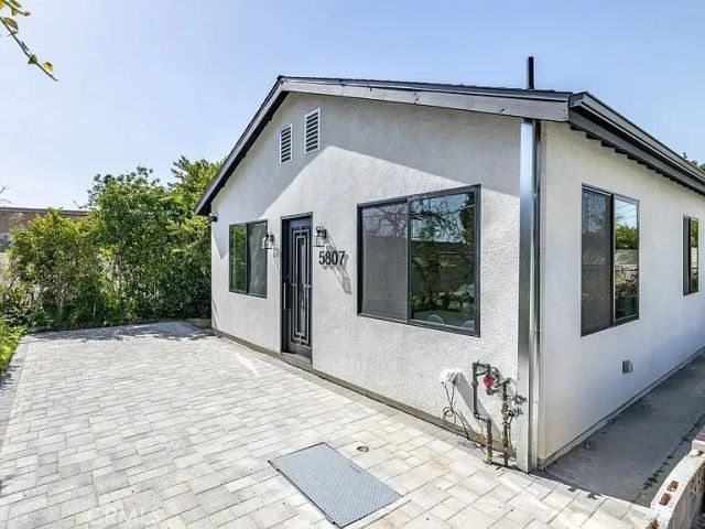 5805 Bucknell Avenue, North Hollywood, CA 91607