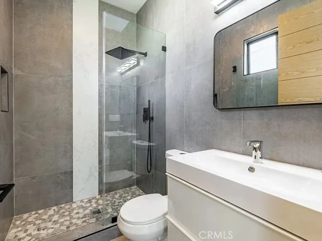 5805 Bucknell Avenue, North Hollywood, CA 91607