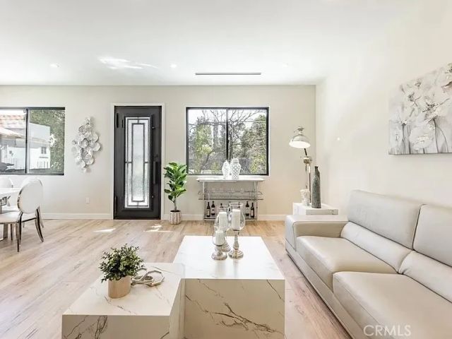 5805 Bucknell Avenue, North Hollywood, CA 91607