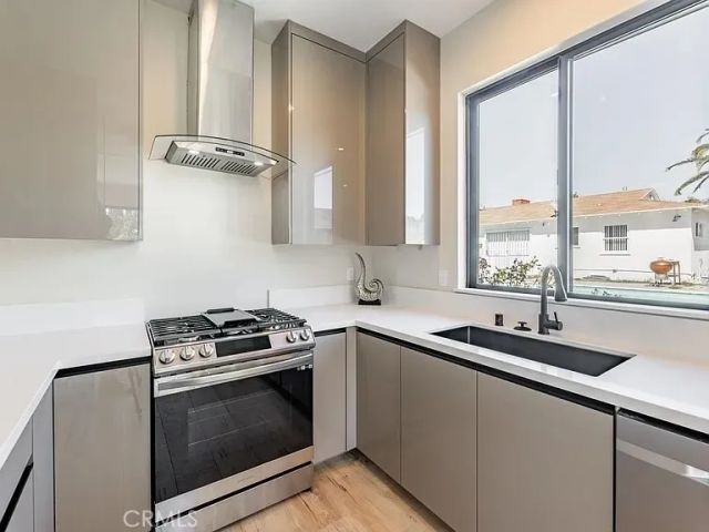 5805 Bucknell Avenue, North Hollywood, CA 91607