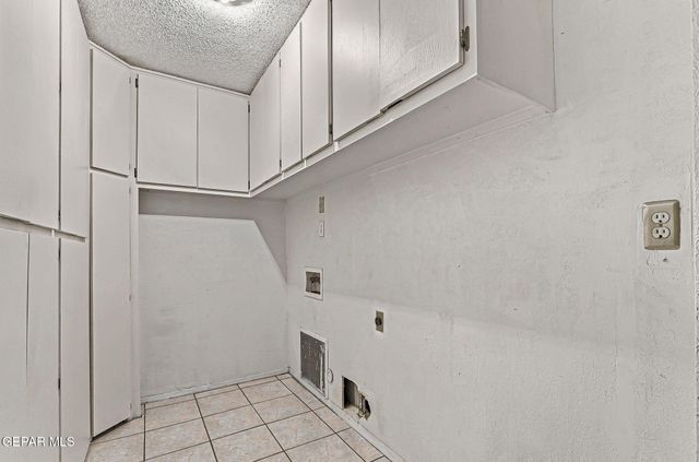 8528 SARATOGA Drive, El Paso, TX 79912