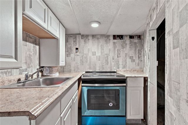 19 Carr Street, Providence, RI 02905