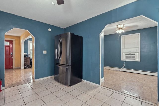 19 Carr Street, Providence, RI 02905