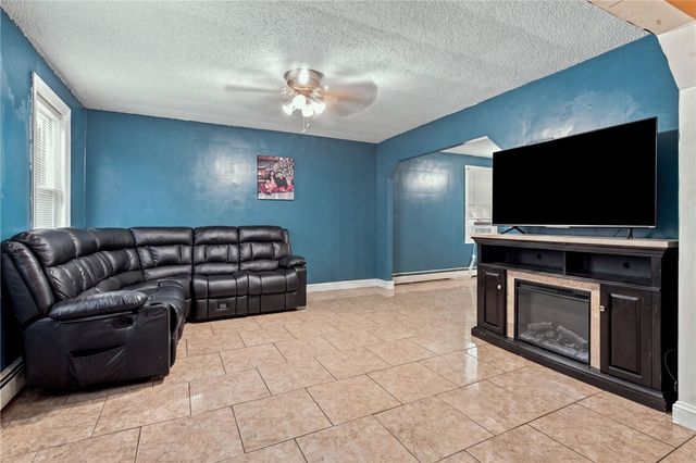 19 Carr Street, Providence, RI 02905