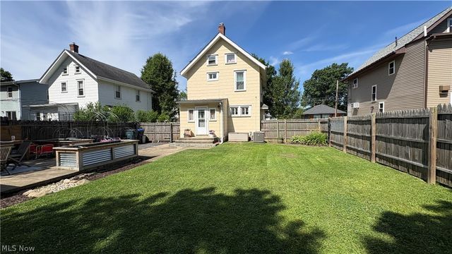 2559 6th Street, Cuyahoga Falls, OH 44221