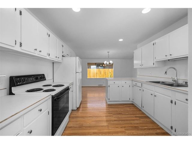 1603 Emery St, Longmont, CO 80501