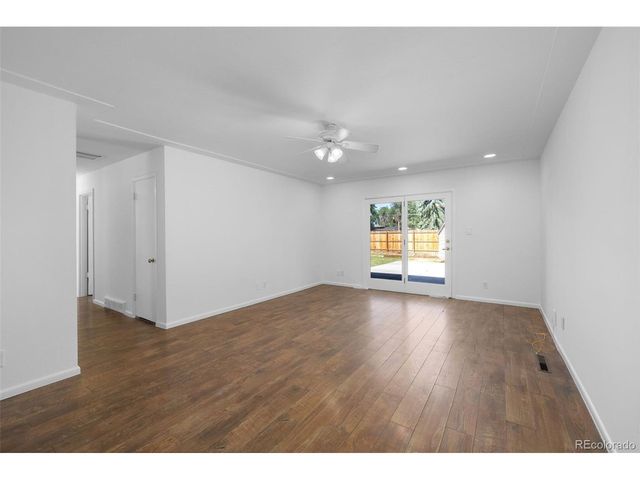 1603 Emery St, Longmont, CO 80501