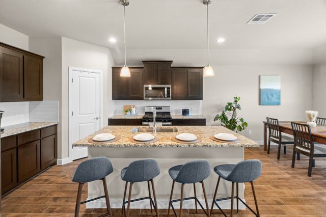 1338 Rolling Meadows Drive, Cedar Hill, TX 75104