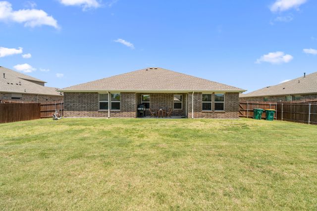 1338 Rolling Meadows Drive, Cedar Hill, TX 75104