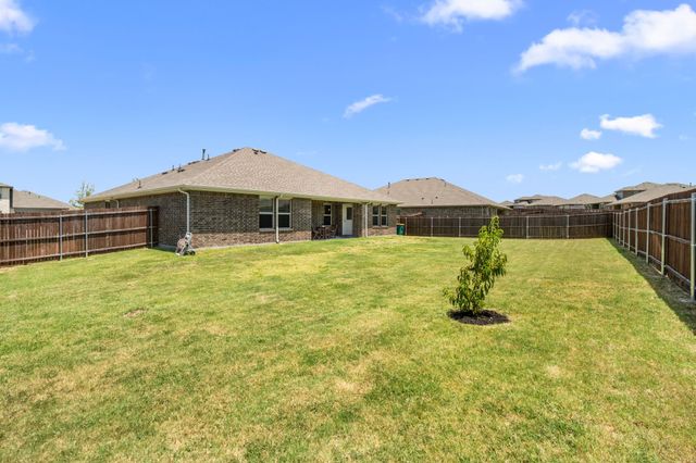 1338 Rolling Meadows Drive, Cedar Hill, TX 75104