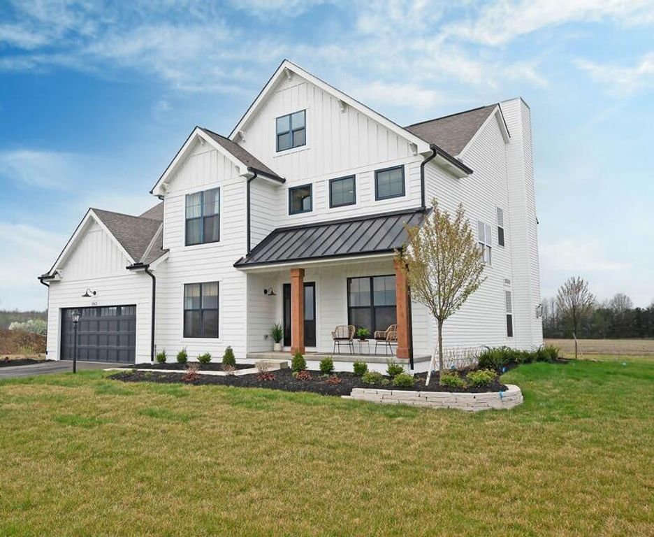 2962 Howard Farms Drive, Delaware, OH 43015