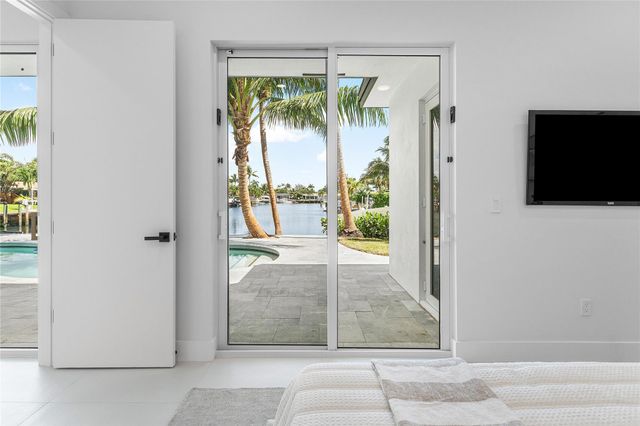 171 SE 4th Ct, Pompano Beach, FL 33060