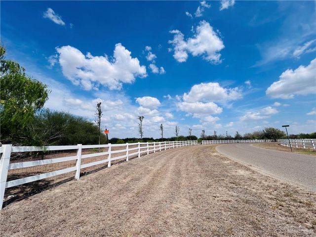 2921 Lasso Trail, Edinburg, TX 78541