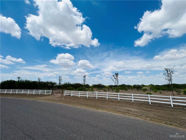 2921 Lasso Trail, Edinburg, TX 78541