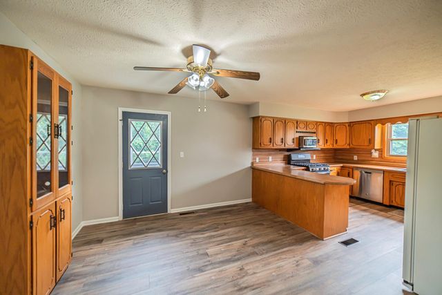 125 Whipporwill Drive, Marion, KY 42064