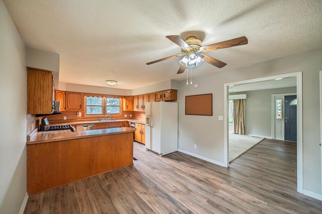 125 Whipporwill Drive, Marion, KY 42064