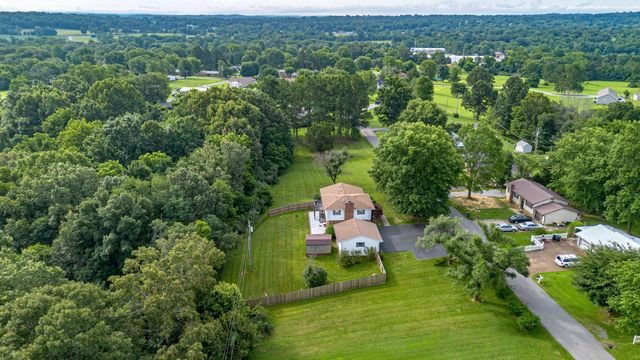 125 Whipporwill Drive, Marion, KY 42064