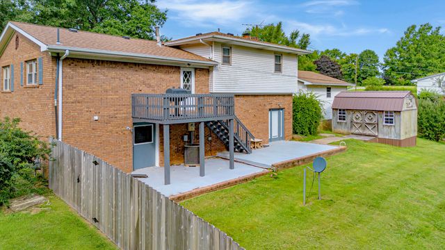 125 Whipporwill Drive, Marion, KY 42064