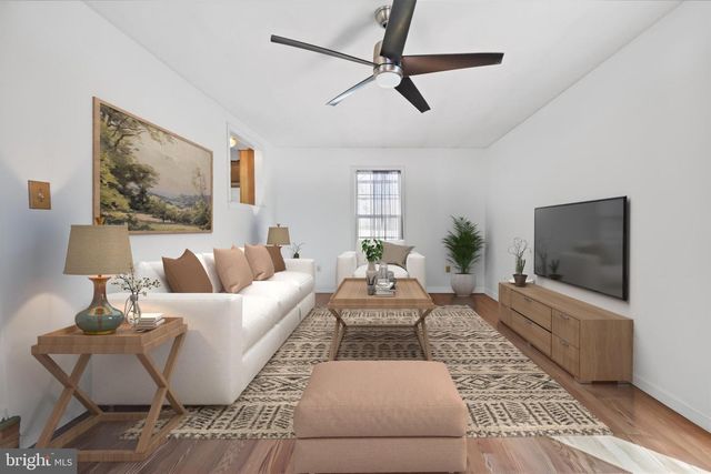 11 MONTCEAU DR, Newark, DE 19702