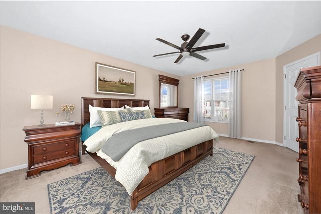 11 MONTCEAU DR, Newark, DE 19702