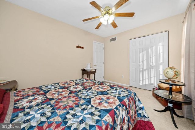 11 MONTCEAU DR, Newark, DE 19702