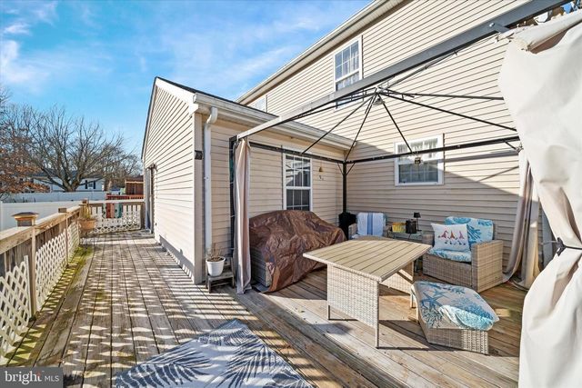 11 MONTCEAU DR, Newark, DE 19702