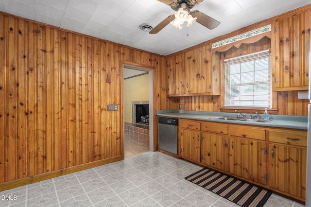 126 Andrews Avenue, Graham, NC 27253