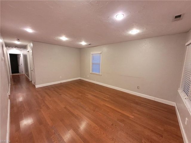 1305 W 37th ST, Norfolk, VA 23508