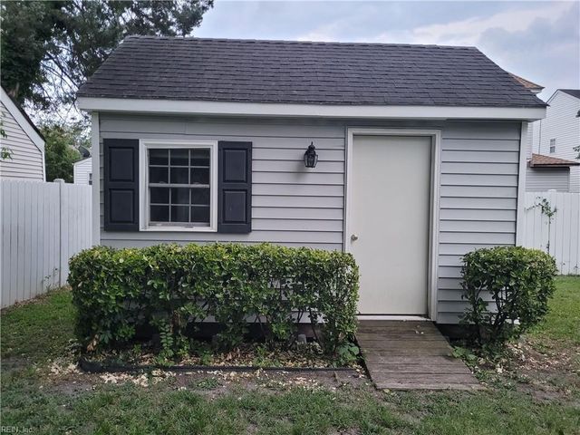 1305 W 37th ST, Norfolk, VA 23508