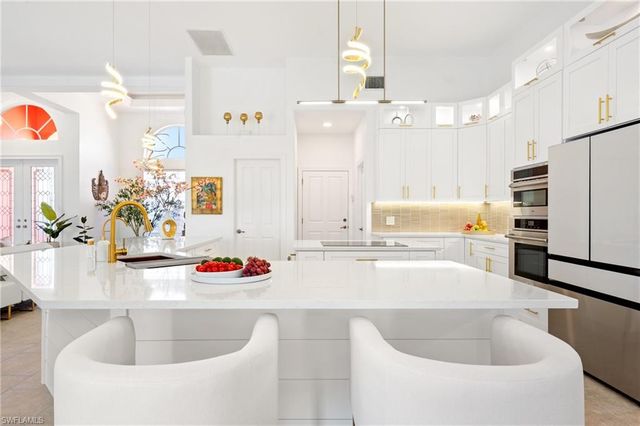 2007 NE 1st AVE, Cape Coral, FL 33909