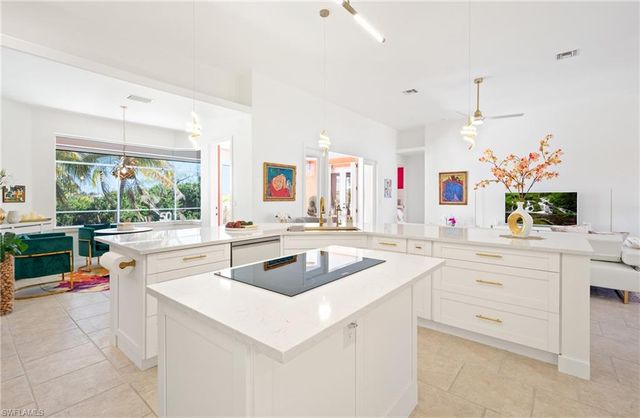 2007 NE 1st AVE, Cape Coral, FL 33909