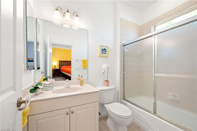 2007 NE 1st AVE, Cape Coral, FL 33909