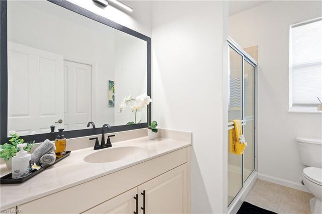 2007 NE 1st AVE, Cape Coral, FL 33909