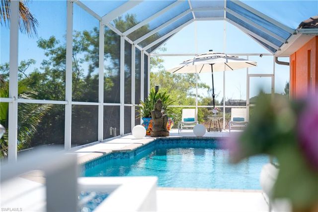 2007 NE 1st AVE, Cape Coral, FL 33909