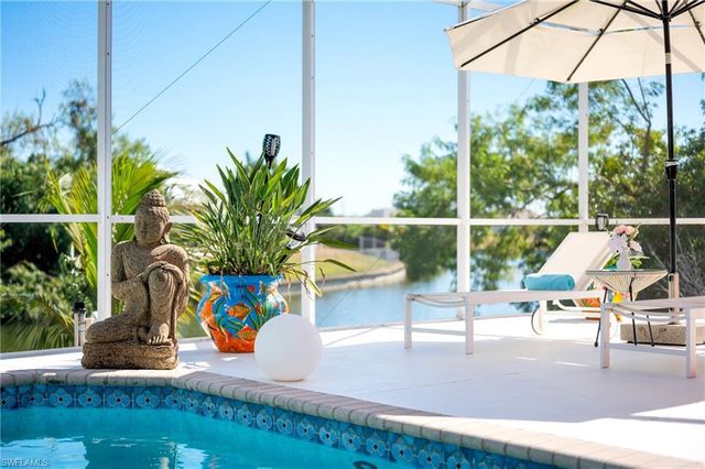 2007 NE 1st AVE, Cape Coral, FL 33909