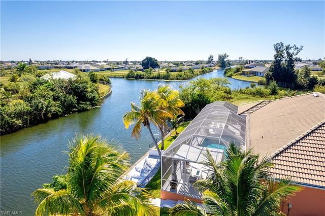 2007 NE 1st AVE, Cape Coral, FL 33909