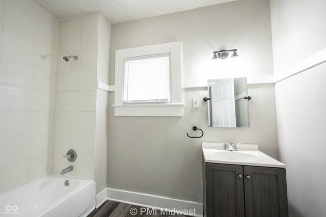 729 N Bosart Avenue, Indianapolis, IN 46201