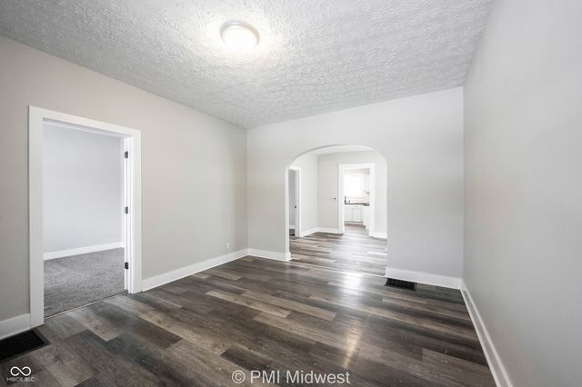 729 N Bosart Avenue, Indianapolis, IN 46201