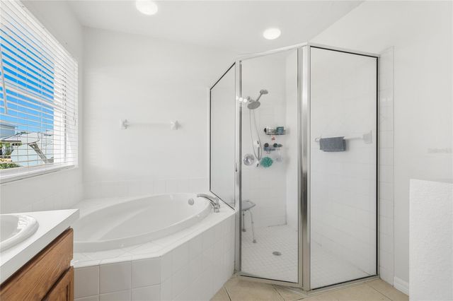 8222 HAVEN HARBOUR WAY, Bradenton, FL 34212