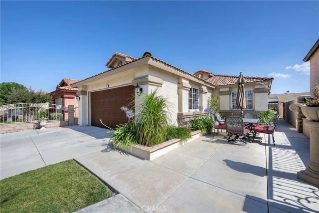 285 Flicker, Perris, CA 92571