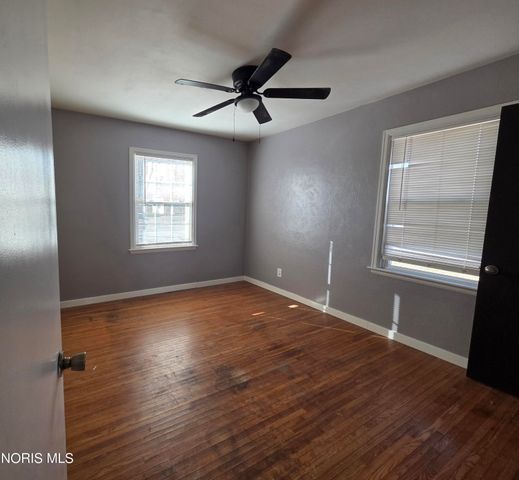 706 Carver Boulevard, Toledo, OH 43607