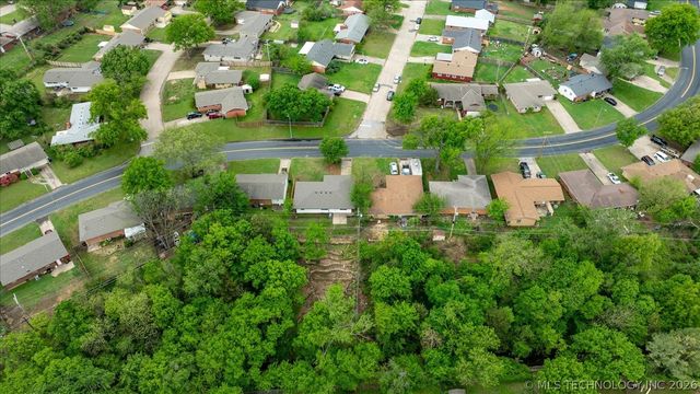 4800 E Frank Phillips, Bartlesville, OK 74006