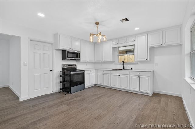 4800 E Frank Phillips, Bartlesville, OK 74006