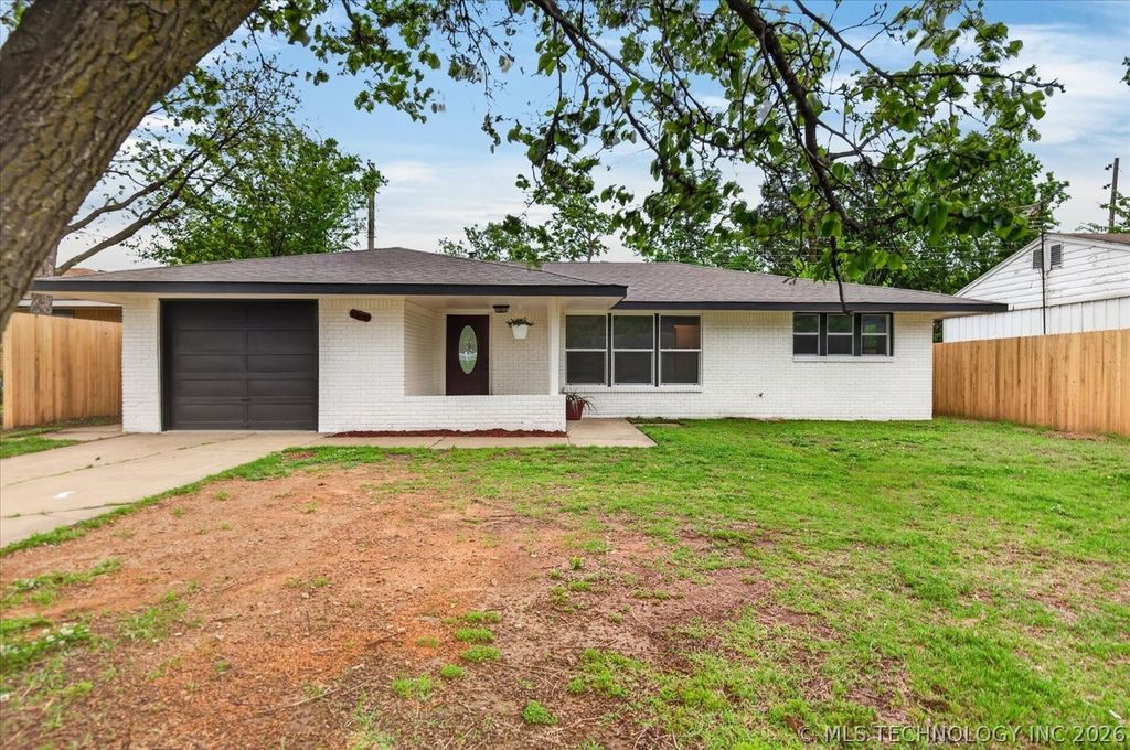 4800 E Frank Phillips, Bartlesville, OK 74006